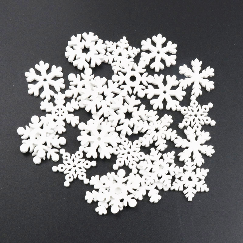20個木製クリスマススノーフレークナチュラルスクラップブッキ - Christmas Craft Embellishment のレビューと価格