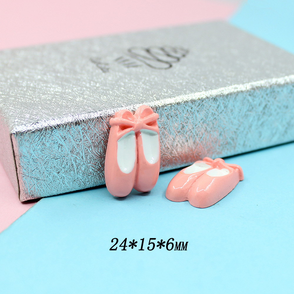 10個入り レジン製 DIY ミニバレエシューズ フラットバ - Christmas Craft Embellishment のレビューと価格